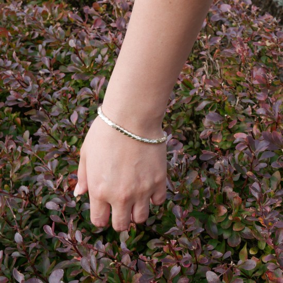Isera - 14k Gold bracelet