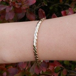 Isera - 14k Gold bracelet